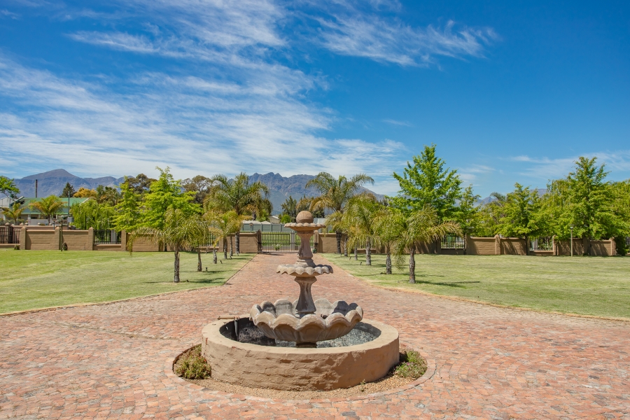 6 Bedroom Property for Sale in Wellington West Western Cape